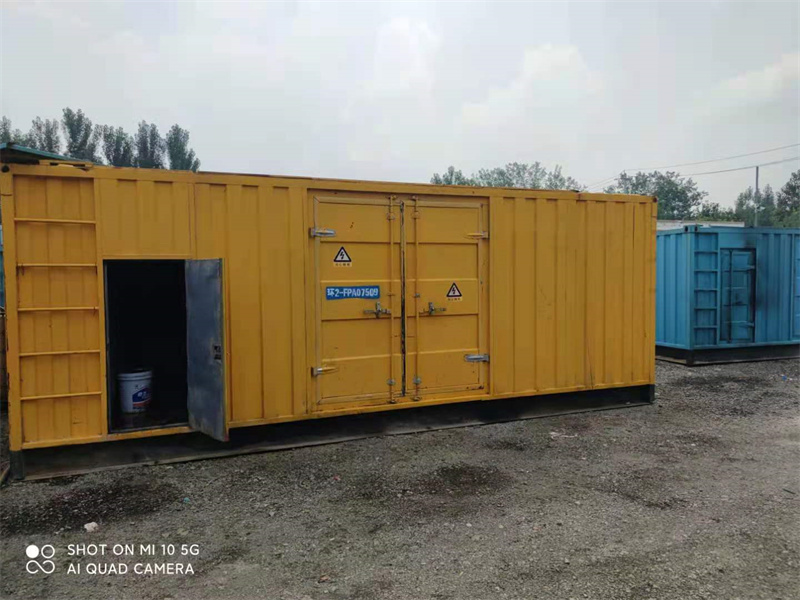 三穗200KW柴油发电机组需要配备什么型号的电缆线？
