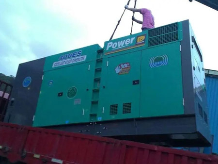 三穗柴油发电机组转速不稳定时，如何对发动机进行维护？