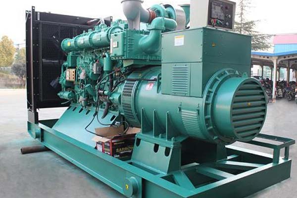 三穗工厂发电机应急发电中如何优化燃油储备管理？