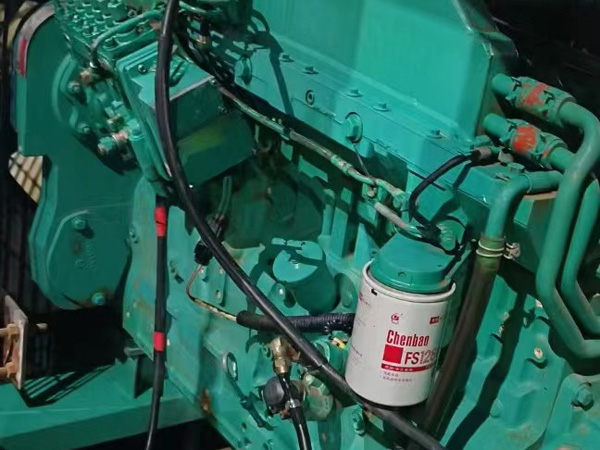 三穗如何确定新的发电机组控制系统是否与原系统兼容？