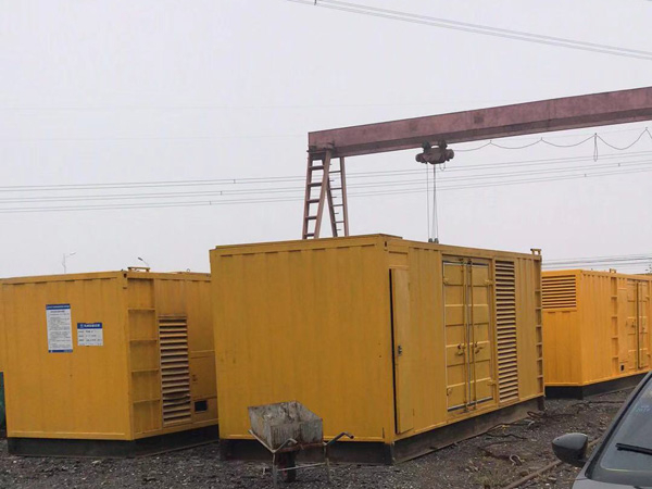 三穗100kw柴油发电机组每小时油耗？