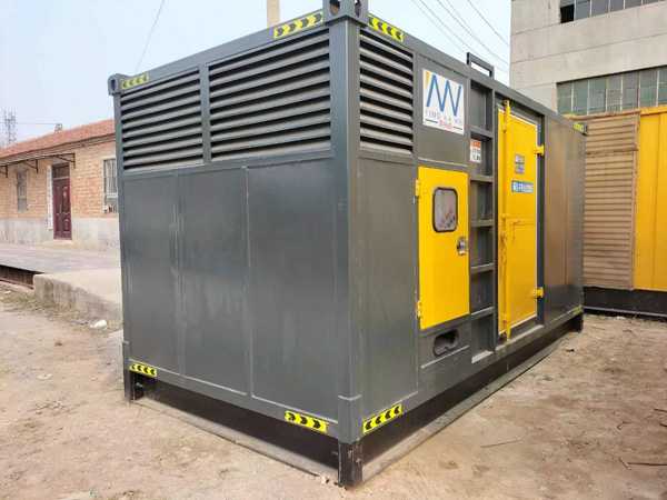 三穗进行柴油发电机组电瓶性能测试时，有哪些注意事项？